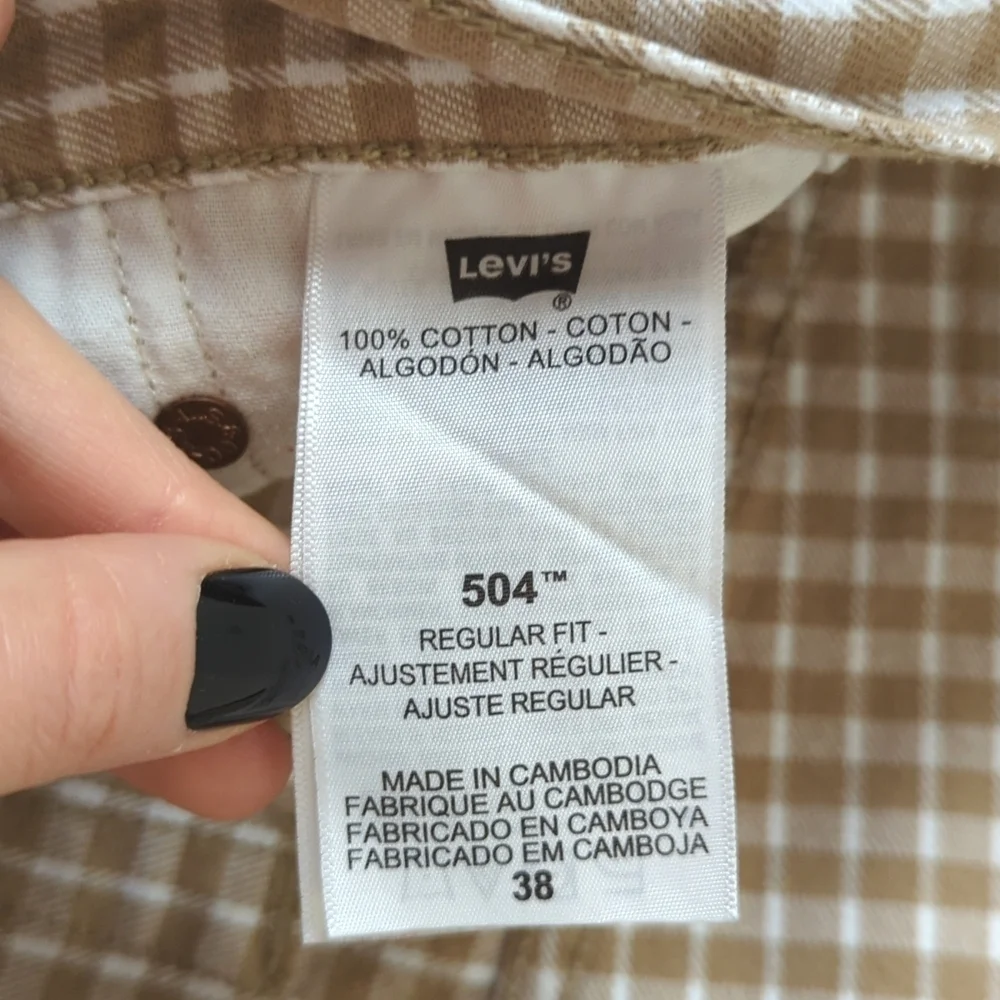 Levi's 504 Classic Checkered Plaid Regular Fit Jean Shorts Tan Brown White 38